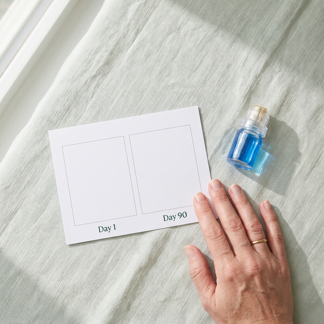 Day 1 and Day 90 photo card beside the Everlisse applicator